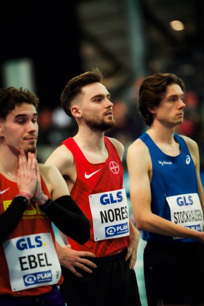 Max Nores (TSV Bayer 04 Leverkusen) vor dem 3000m Finale am 17.02.2024 während den 71. Deutschen Leichtathletik-Hallenmeisterschaften in der QUARTERBACK Immobilien ARENA in Leipzig