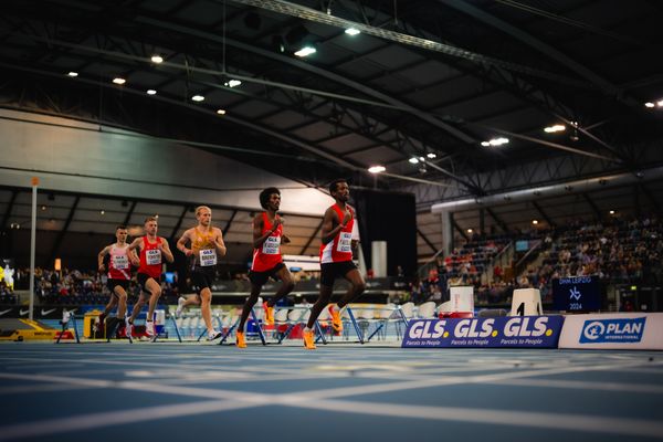 Yassin Abdilaahi (LG Olympia Dortmund), Mohamed Abdilaahi (LG Olympia Dortmund), Florian Bremm (LSC Höchstadt/Aisch), Tom Förster (LG Braunschweig), Felix Friedrich (Dresdner SC 1898) am 17.02.2024 während den 71. Deutschen Leichtathletik-Hallenmeisterschaften in der QUARTERBACK Immobilien ARENA in Leipzig
