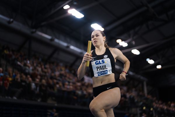 Johanna Paul (Hannover 96) in der 4x200m Staffel am 18.02.2024 während den 71. Deutschen Leichtathletik-Hallenmeisterschaften in der QUARTERBACK Immobilien ARENA in Leipzig