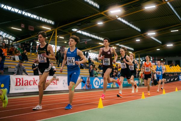 Tobias Tent (LG Stadtwerke München), Til Stephan (Hallesche Leichtathl.-Freunde), Janne Dankwerth (ASV Köln e. V.), Leopold Staab (LG Stadtwerke München), Moritz Siegel (SC DHfK Leipzig e.V.), Aik Straub (LG Olympia Dortmund) waehrend der 55. Deutsche Jugend-Hallenmeisterschaften U20 am 24.02.2024 in der Helmut-Körnig-Halle in Dortmund