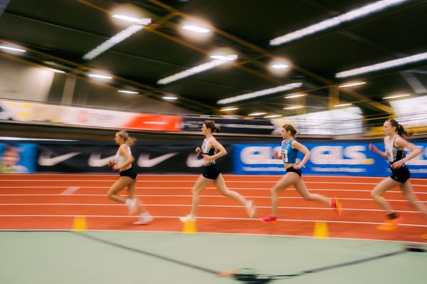 Lotta Lange (Emder Laufgemeinschaft) waehrend der 55. Deutsche Jugend-Hallenmeisterschaften U20 am 24.02.2024 in der Helmut-Körnig-Halle in Dortmund