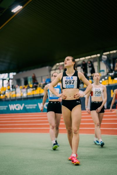 Hanna Räpple (LC Top Team Thüringen) waehrend der 55. Deutsche Jugend-Hallenmeisterschaften U20 am 24.02.2024 in der Helmut-Körnig-Halle in Dortmund