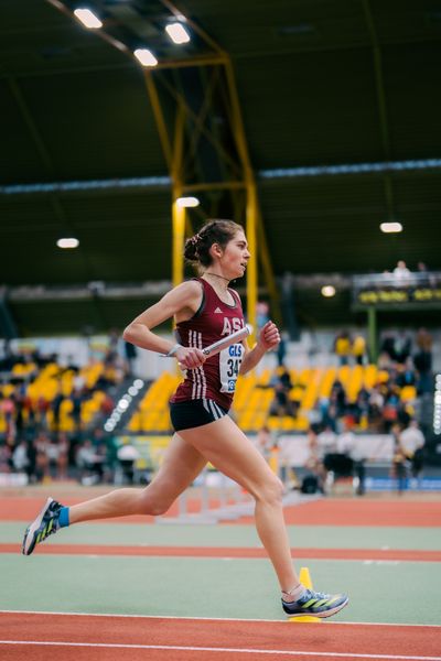 Vera Coutellier (ASV Köln e. V.) waehrend der 55. Deutsche Jugend-Hallenmeisterschaften U20 am 24.02.2024 in der Helmut-Körnig-Halle in Dortmund