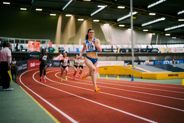 Johanna Martin (1. LAV Rostock) waehrend der 55. Deutsche Jugend-Hallenmeisterschaften U20 am 25.02.2024 in der Helmut-Körnig-Halle in Dortmund