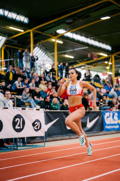 Samira Heygster (FTSV Jahn Brinkum) waehrend der 55. Deutsche Jugend-Hallenmeisterschaften U20 am 25.02.2024 in der Helmut-Körnig-Halle in Dortmund