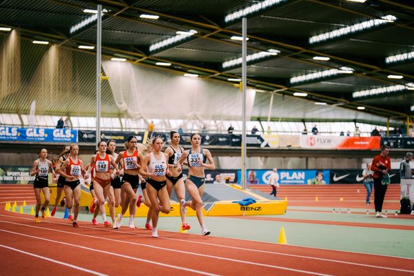 Lilly Steingaß (SC DHfK Leipzig e.V.), Vanessa Mikitenko (SSC Hanau-Rodenbach), Lera Miller (VfL Löningen), Anna Malena Wolff López (Braunschweiger Laufclub), Jule Lindner (LG Bamberg), Pauline Kleesiek (LAV Kassel), Antonia Kräußlich (TSV Bad Rodach) waehrend der 55. Deutsche Jugend-Hallenmeisterschaften U20 am 25.02.2024 in der Helmut-Körnig-Halle in Dortmund