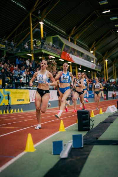 Eni Kuske (LG Hof) waehrend der 55. Deutsche Jugend-Hallenmeisterschaften U20 am 25.02.2024 in der Helmut-Körnig-Halle in Dortmund