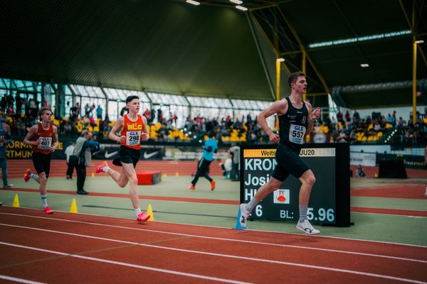 Luke Hühn (Braunschweiger Laufclub) waehrend der 55. Deutsche Jugend-Hallenmeisterschaften U20 am 25.02.2024 in der Helmut-Körnig-Halle in Dortmund