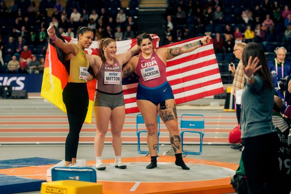 Yemisi Ogunleye (GER/Germany), Sarah Mitton (CAN/Canada), Chase Jackson (USA/United States of America) beim Kugelstoßen am 01.03.2024 bei den World Athletics Indoor Championships in Glasgow (Schottland / Vereinigtes Königreich)