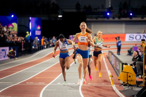 Femke Bol (NED/Netherlands) vor Bailey Lear (USA/United States of America) und Sharlene Mawdsley (IRL/Ireland) am 03.03.2024 bei den World Athletics Indoor Championships in Glasgow (Schottland / Vereinigtes Königreich)