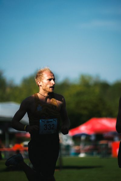 Florian Bremm (GER/LSC Höchstadt/Aisch) am 11.05.2024 während der 8. PUMA NITRO Lange Laufnacht im Carl-Kaufmann-Stadion in Karlsruhe