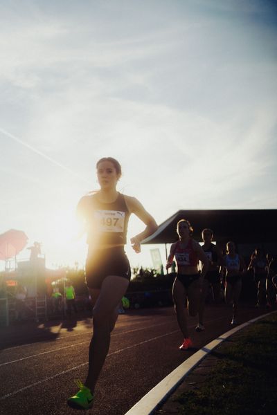 Jana Reinert (GER/LG Stadtwerke München) am 11.05.2024 während der 8. PUMA NITRO Lange Laufnacht im Carl-Kaufmann-Stadion in Karlsruhe