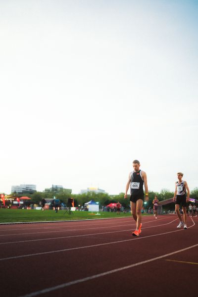 Maximilian Thorwirth (GER/SFD 75 Düsseldorf) am 11.05.2024 während der 8. PUMA NITRO Lange Laufnacht im Carl-Kaufmann-Stadion in Karlsruhe