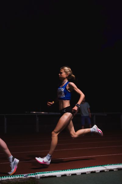 Lisa Merkel (GER/LAV Stadtwerke Tübingen) am 11.05.2024 während der 8. PUMA NITRO Lange Laufnacht im Carl-Kaufmann-Stadion in Karlsruhe