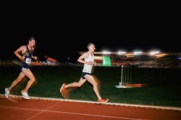 Benedikt Brem (GER/SC DHfK Leipzig e.V.), Felix Nadeborn (GER/Turnerbund Hamburg Eilbeck) am 11.05.2024 während der 8. PUMA NITRO Lange Laufnacht im Carl-Kaufmann-Stadion in Karlsruhe