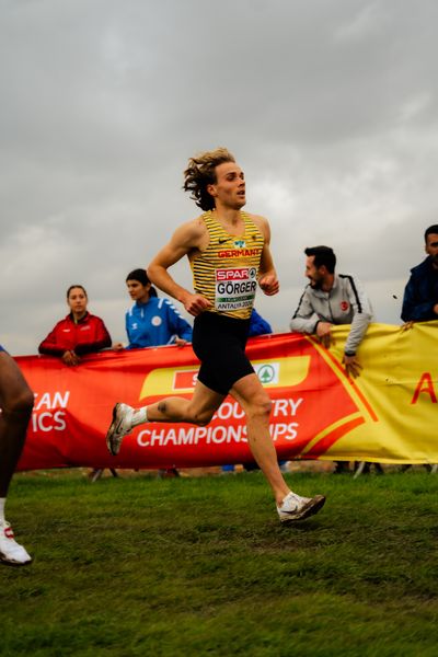 Jakob Ingebrigtsen (Norway), Hugo Milner (Great Britain) am 08.12.2024 bei den Crosslauf-Europameisterschaften in Antalya