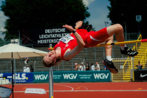 Jeremias Ring (LG Staufen) im Hochsprung waehrend der U16-/U23-DM am 05.07.2025 im Donaustadion in Ulm