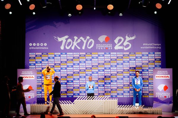 Medal ceremony of Men’s Marathon during the World Athletics Championships with Amanal Petros (GER),
 Alphonce Felix Simbu (TAN) & Iliass Aouani (ITA) 15.09.2025 in Tokyo.