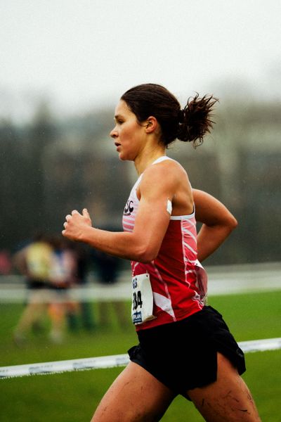 Lisa Tertsch (ASC Darmstadt) im Lauf L09 - Frauen, U23 Langstrecke bei den Deutschen Meisterschaften im Crosslauf auf dem Sportgelände Bürgerpark Nord am 30.11.2025 in Darmstadt