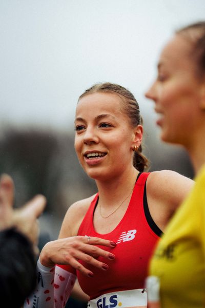Sophie Hinrichs (TSV Bayer 04 Leverkusen) im Lauf L09 - Frauen, U23 Langstrecke bei den Deutschen Meisterschaften im Crosslauf auf dem Sportgelände Bürgerpark Nord am 30.11.2025 in Darmstadt
