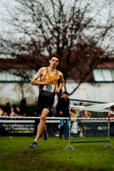 Nick Jäger (LSC Höchstadt/Aisch) im Lauf L10 - Männer, U23 Langstreckebei den Deutschen Meisterschaften im Crosslauf auf dem Sportgelände Bürgerpark Nord am 30.11.2025 in Darmstadt
