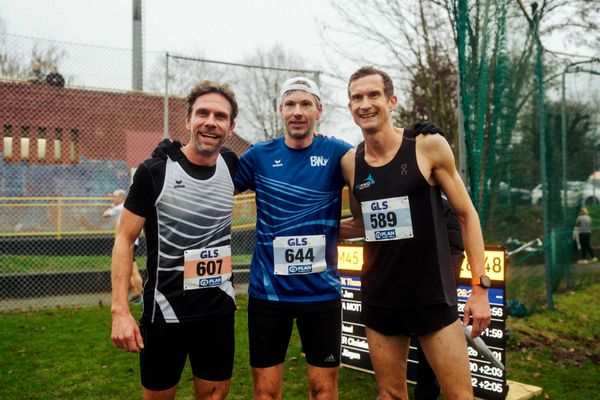 Christian Wiese (TSV Burgdorf), Andreas Bröring (TuS Blau-Weiß Lohne), Matthias Weippert (TC Fiko Rostock) bei den Deutschen Meisterschaften im Crosslauf auf dem Sportgelände Bürgerpark Nord am 30.11.2025 in Darmstadt