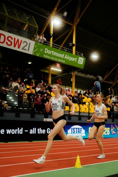 Emily Quast (SCC Berlin) am 27.02.2026 bei den Deutschen Hallen Meisterschaften in der Helmut-Körnig-Halle in Dortmund