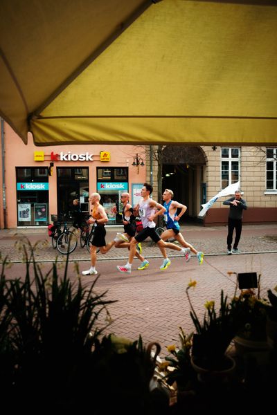 Florian Bremm (Franconia Athletics), Hendrik Pfeiffer (Düsseldorf Athletics), Johannes Motschmann (SCC Berlin), Nils Voigt (TV Wattenscheid 01) am 08.03.2026 bei den Deutschen Meisterschaften 10 km Straße in Uelzen