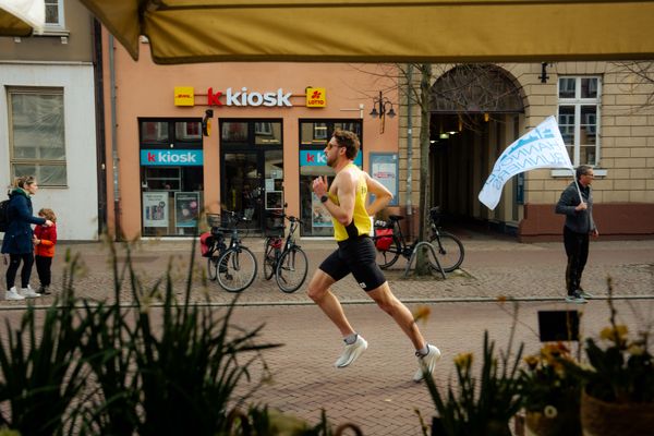 Jens Mergenthaler (LG farbtex Nordschwarzwald) am 08.03.2026 bei den Deutschen Meisterschaften 10 km Straße in Uelzen