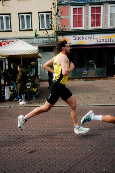 Jens Mergenthaler (LG farbtex Nordschwarzwald) am 08.03.2026 bei den Deutschen Meisterschaften 10 km Straße in Uelzen
