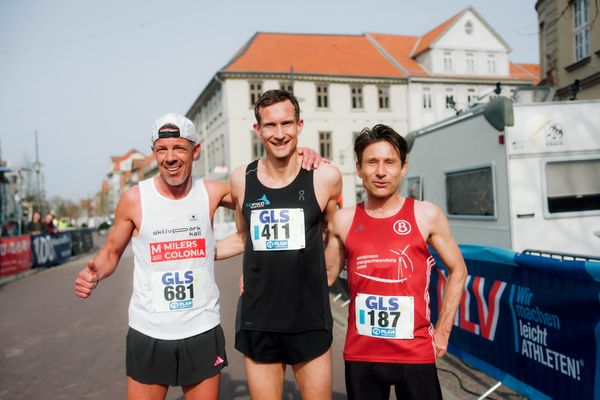 Markus Mey (Milers Colonia 2020), Matthias Weippert (TC Fiko Rostock), Carsten Hülss (ATS Buntentor Bremen) am 08.03.2026 bei den Deutschen Meisterschaften 10 km Straße in Uelzen