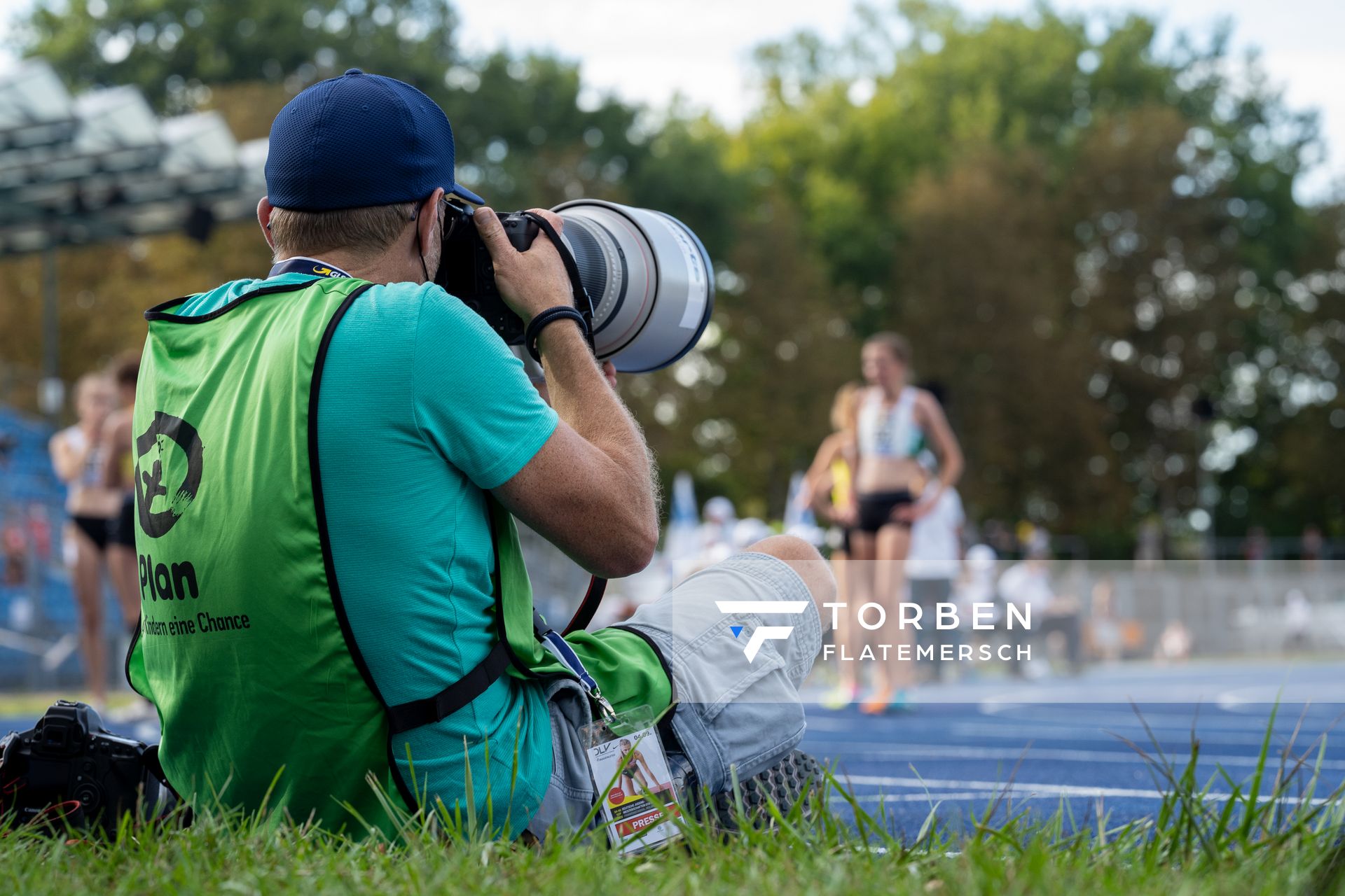 Ein Fotograf bei der Arbeit: Axel Kohring (Beautiful Sports) am 04.09.2020 waehrend den deutschen Leichtathletik-Jugendmeisterschaften im Frankenstadion in Heilbronn (Tag1)