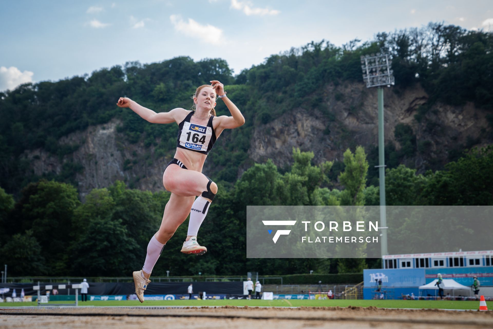 Sarah-Michelle Kudla (SCC Berlin) im Dreisprung am 26.06.2021 waehrend den deutschen U23 Leichtathletik-Meisterschaften 2021 im Stadion Oberwerth in Koblenz